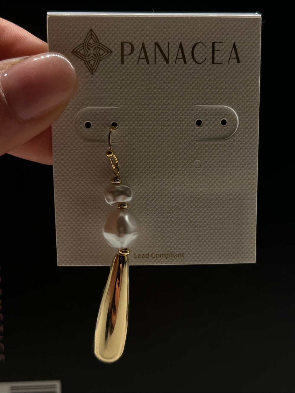 Single earring - Gold and pearl dangling teardrop earring